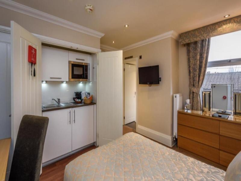 Lennox Lea Hotel & Apartments image