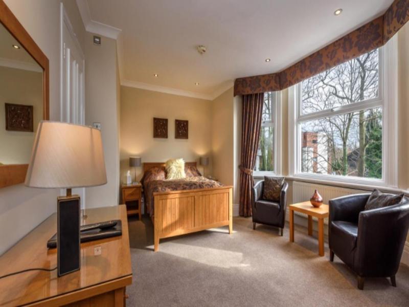 Lennox Lea Hotel & Apartments image