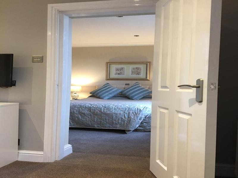 Lennox Lea Hotel & Apartments image