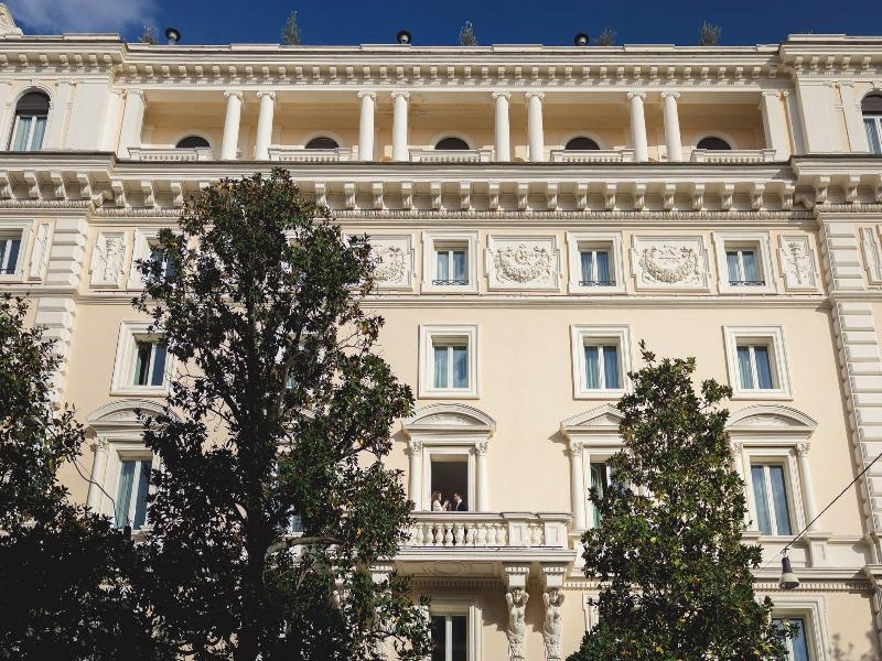 Marriott Hotel Rome Grand Flora image