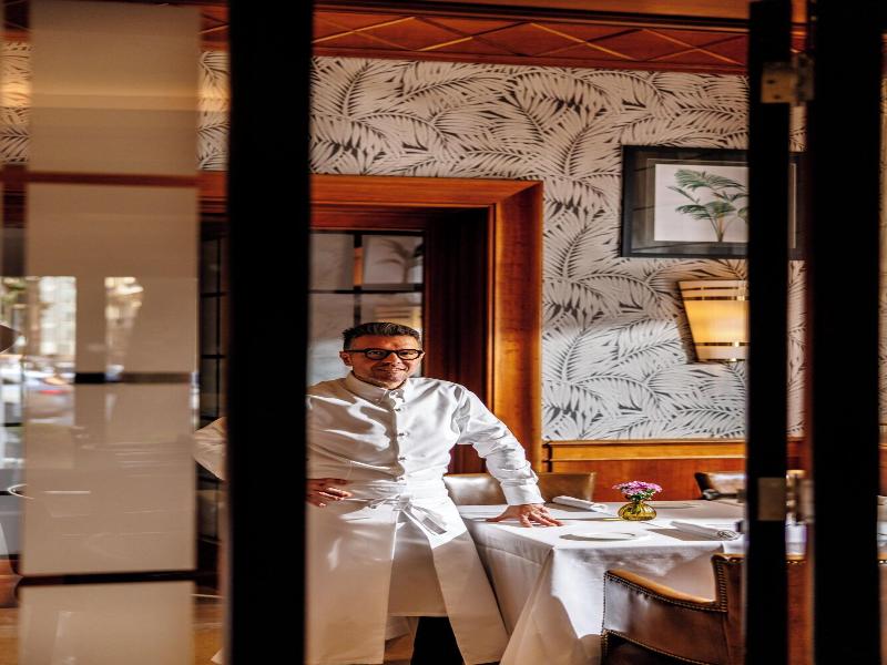 Marriott Hotel Rome Grand Flora image