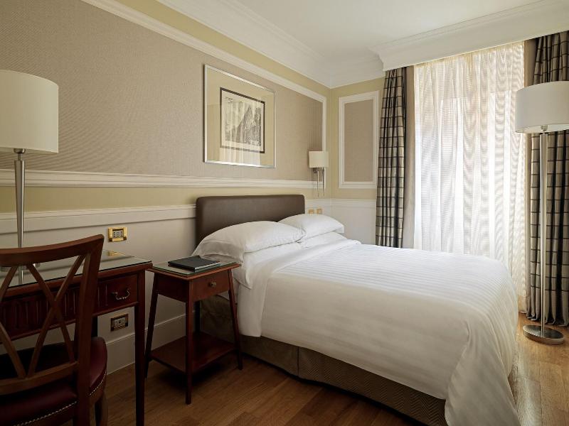 Marriott Hotel Rome Grand Flora image
