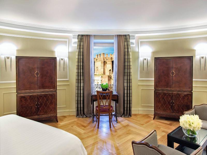 Marriott Hotel Rome Grand Flora image