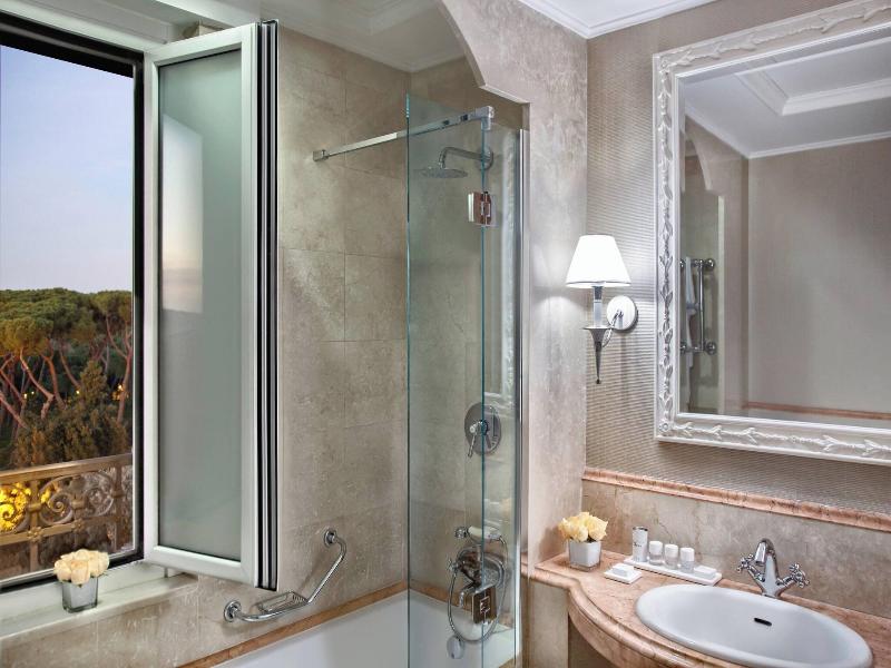 Marriott Hotel Rome Grand Flora image