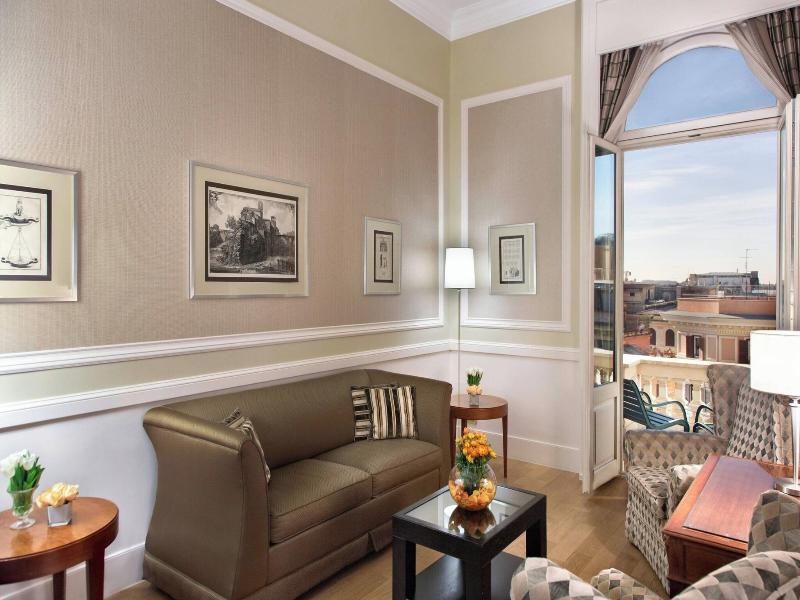 Marriott Hotel Rome Grand Flora image