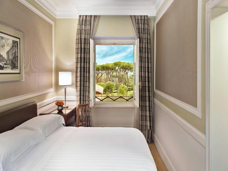 Marriott Hotel Rome Grand Flora image