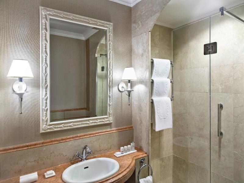 Marriott Hotel Rome Grand Flora image