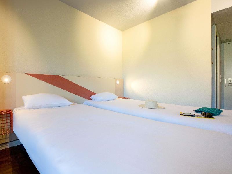Ibis Budget Avignon Centre image