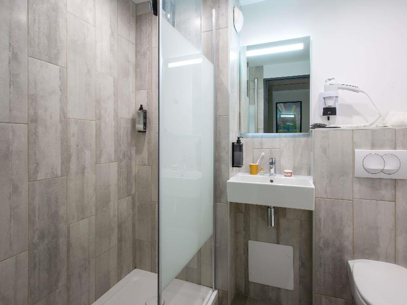 Ibis Budget Avignon Centre image