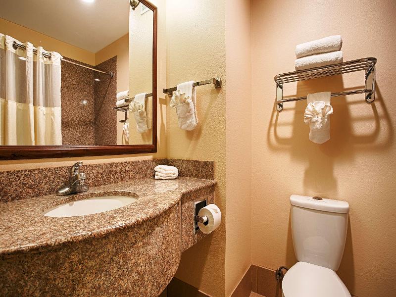 Best Western I-5 Inn & Suites image