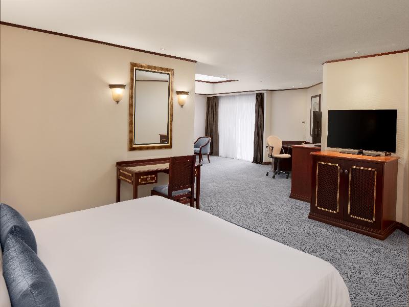 Kampala Serena Hotel image