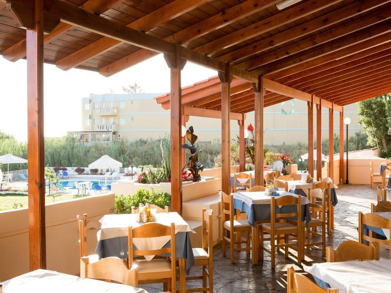 Albatros Hotel image