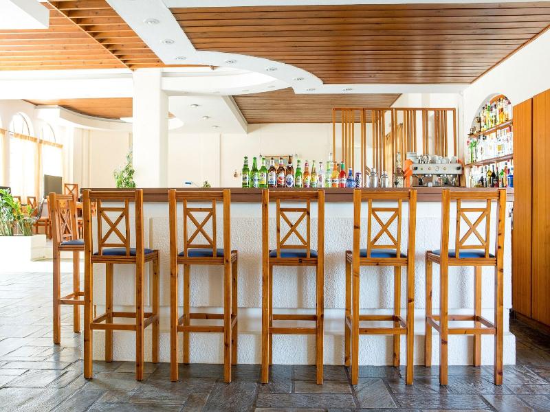 Albatros Hotel image