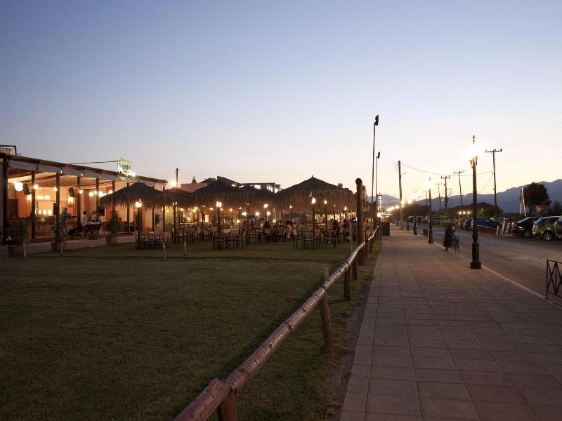 Albatros Hotel image