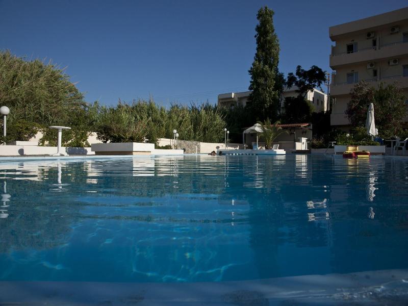 Albatros Hotel image