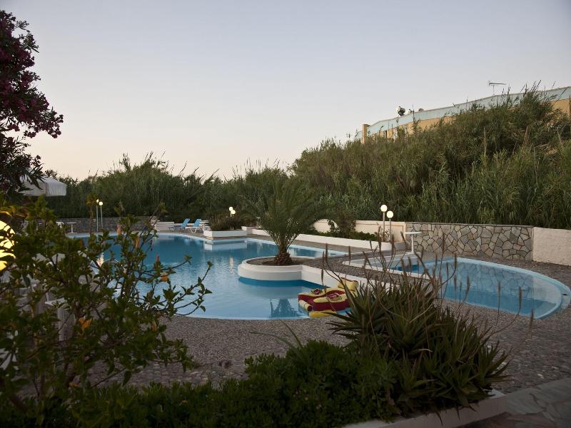 Albatros Hotel image