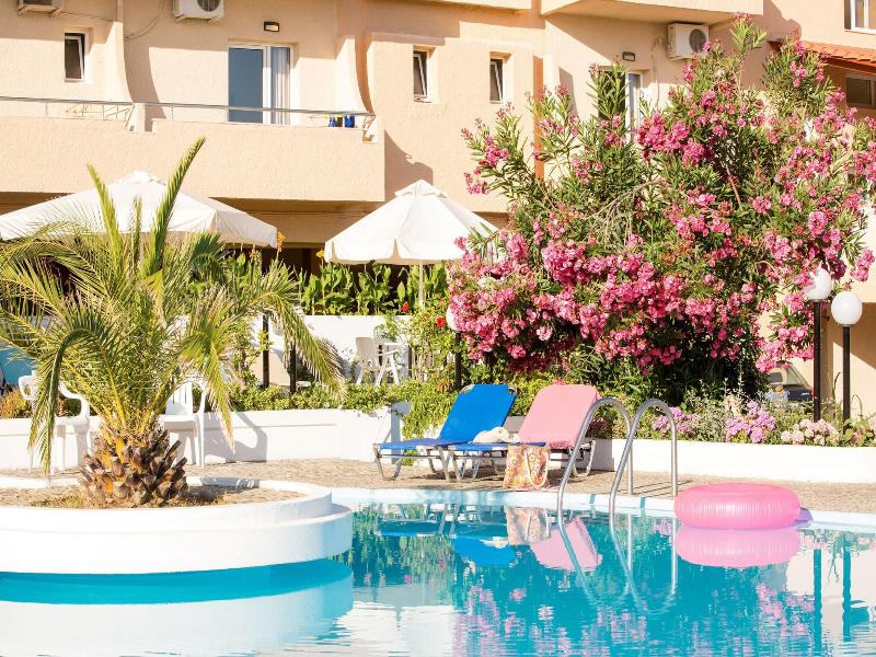 Albatros Hotel image