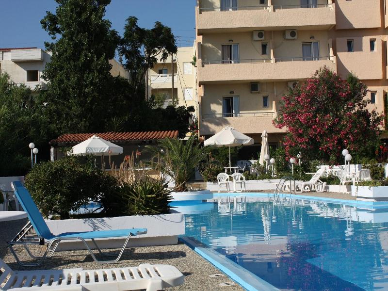 Albatros Hotel image