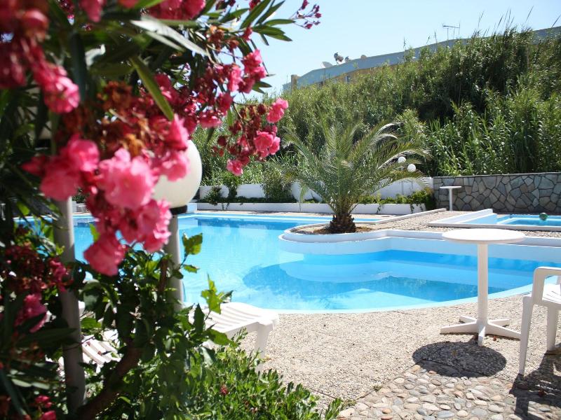 Albatros Hotel image