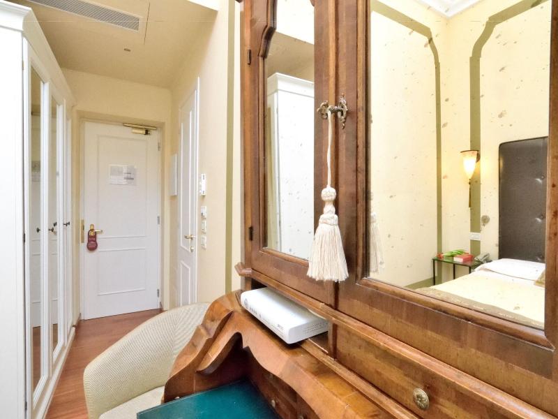 Hotel Le Isole image