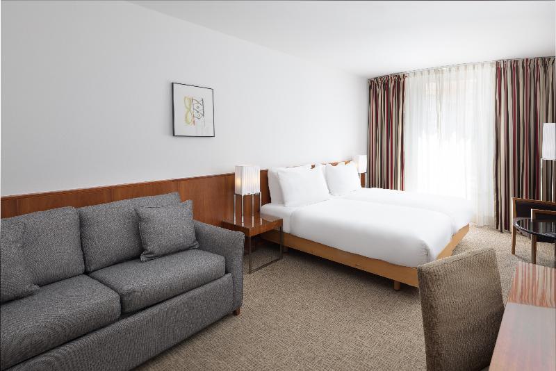 K + K  Hotel Opera image