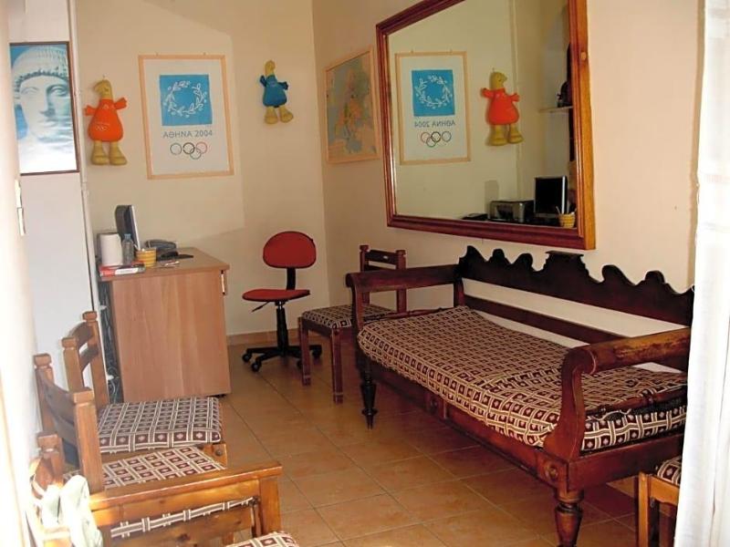 Inomaos Hotel image
