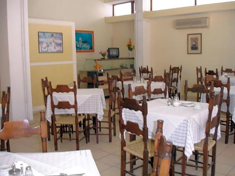 Inomaos Hotel image