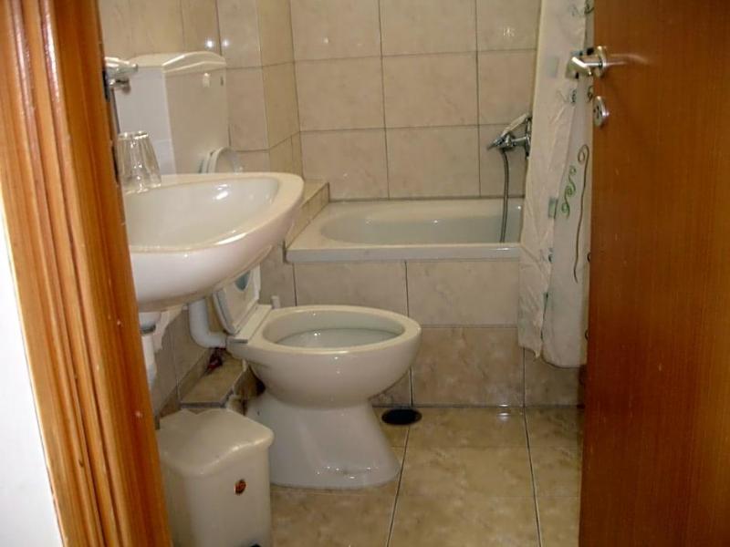 Inomaos Hotel image
