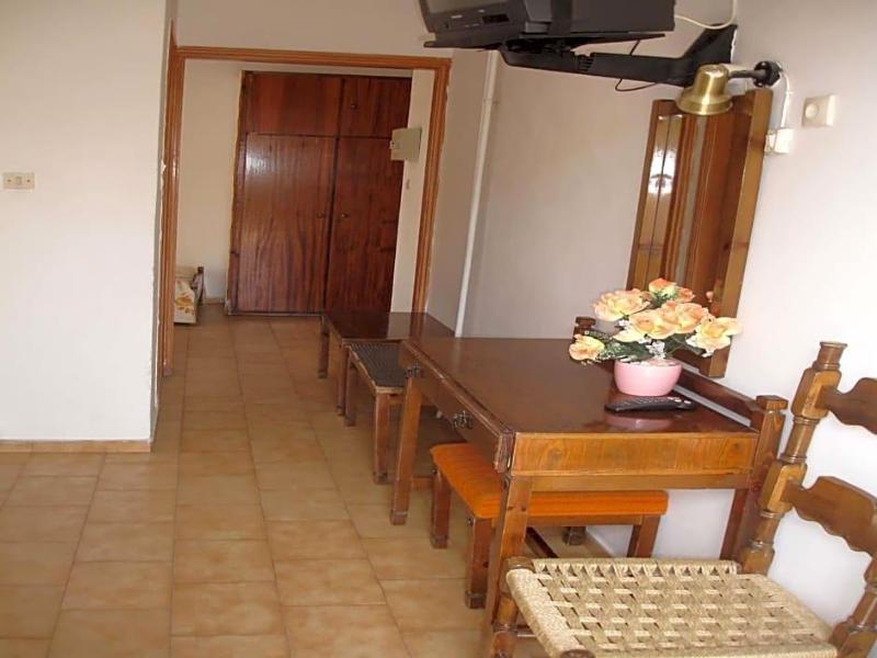Inomaos Hotel image