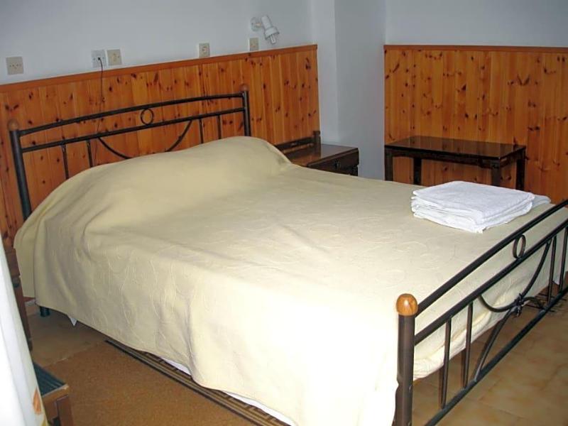 Inomaos Hotel image