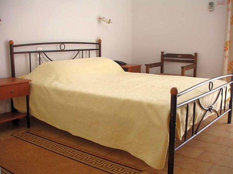 Inomaos Hotel image