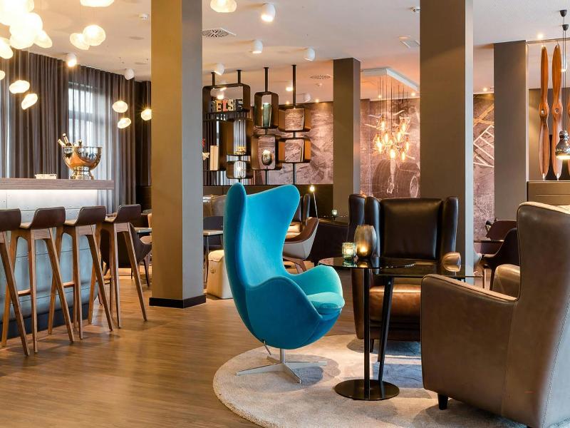 Motel One Frankfurt Airport image