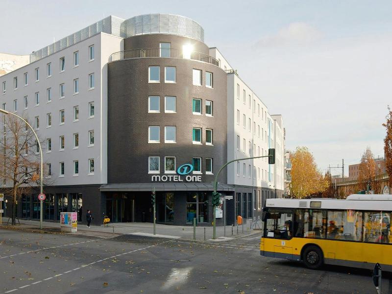 Motel One Berlin-Bellevue image