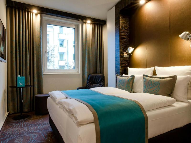 Motel One Berlin-Bellevue image