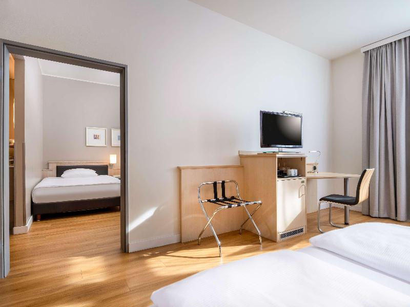 Movenpick Hotel Munchen Airport image