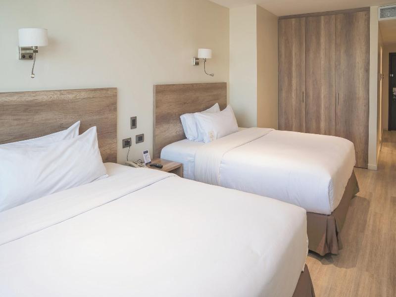 Unipark Hotel Guayaquil image