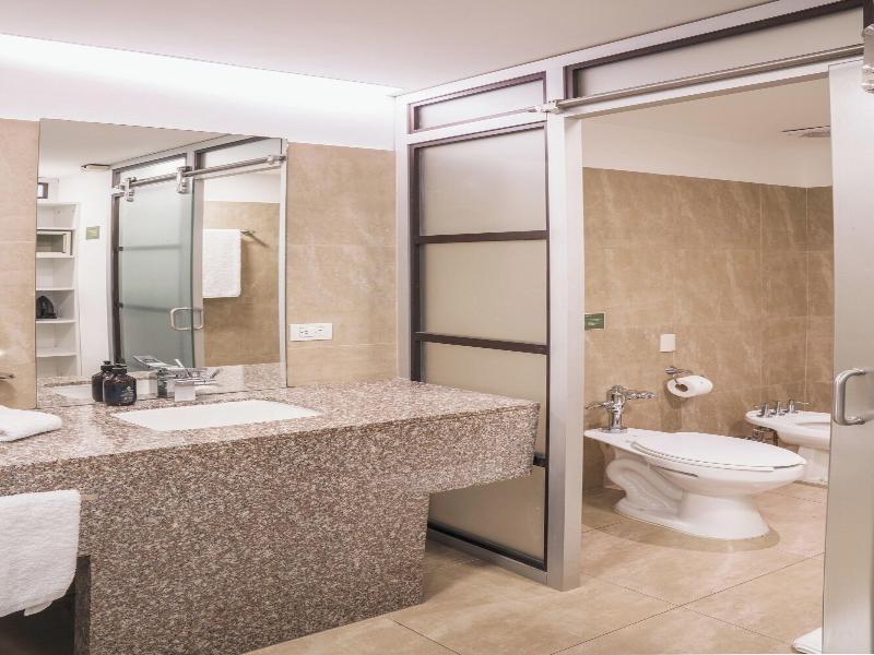 Unipark Hotel Guayaquil image