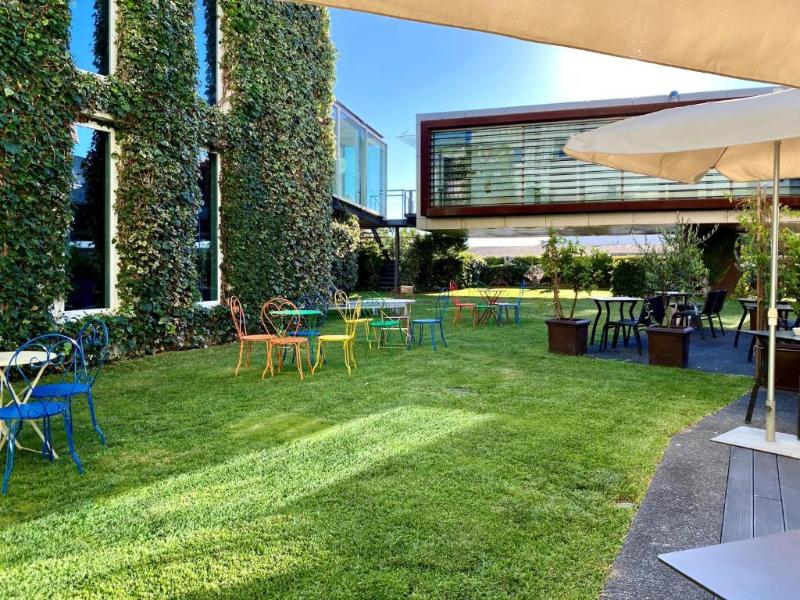 Design & Wine Hotel image