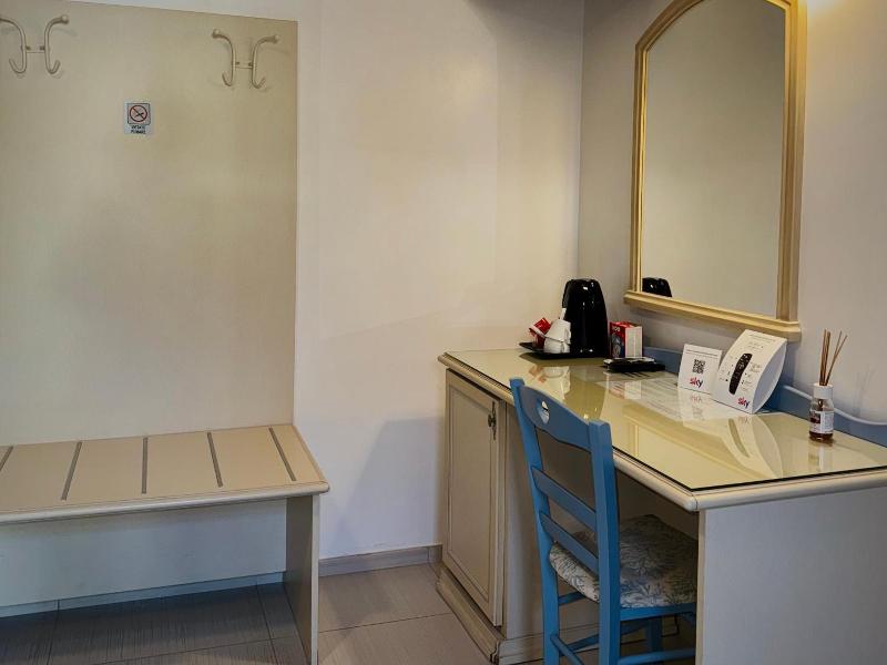 Baia Sangiorgio Hotel Resort image