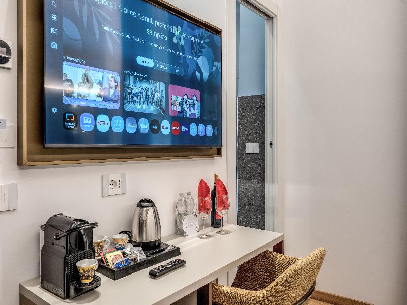 Relais Trevi 95 Boutique Hotel image