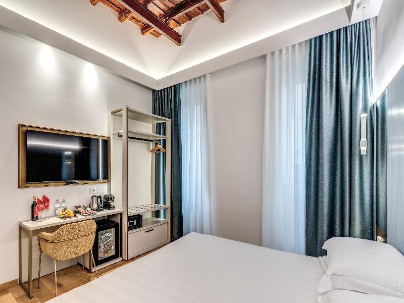 Relais Trevi 95 Boutique Hotel image
