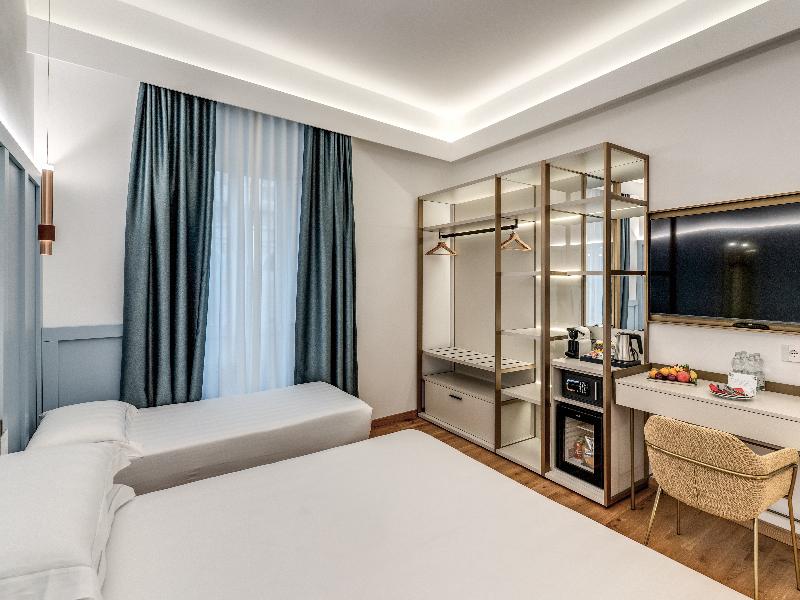 Relais Trevi 95 Boutique Hotel image