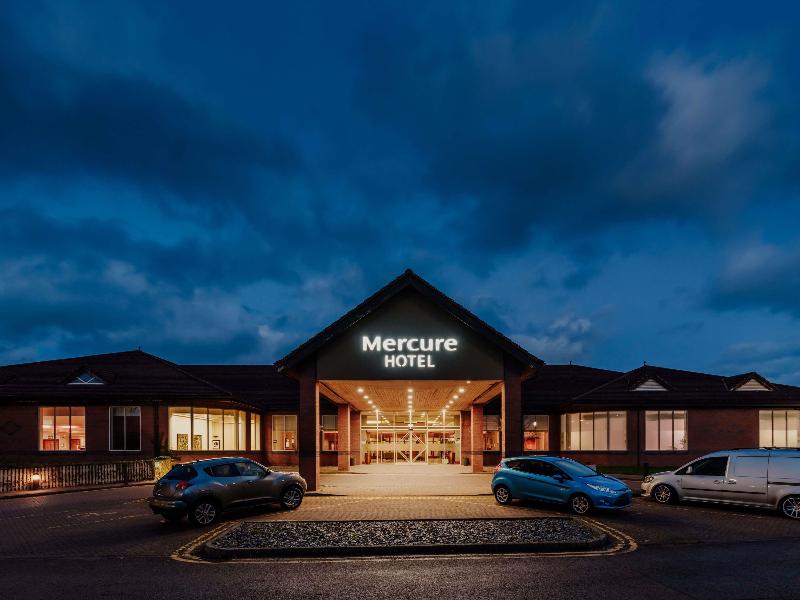 Mercure Daventry Court Hotel image