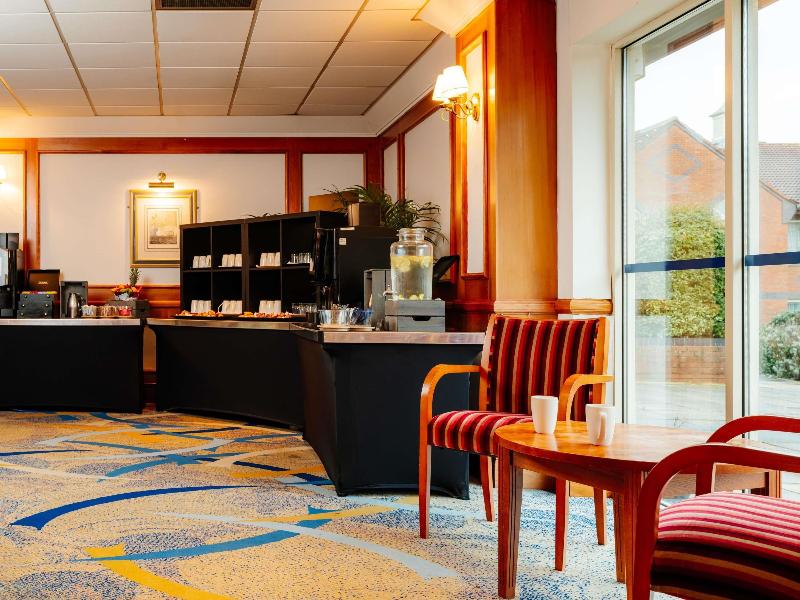 Mercure Daventry Court Hotel image