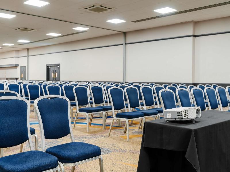 Mercure Daventry Court Hotel image