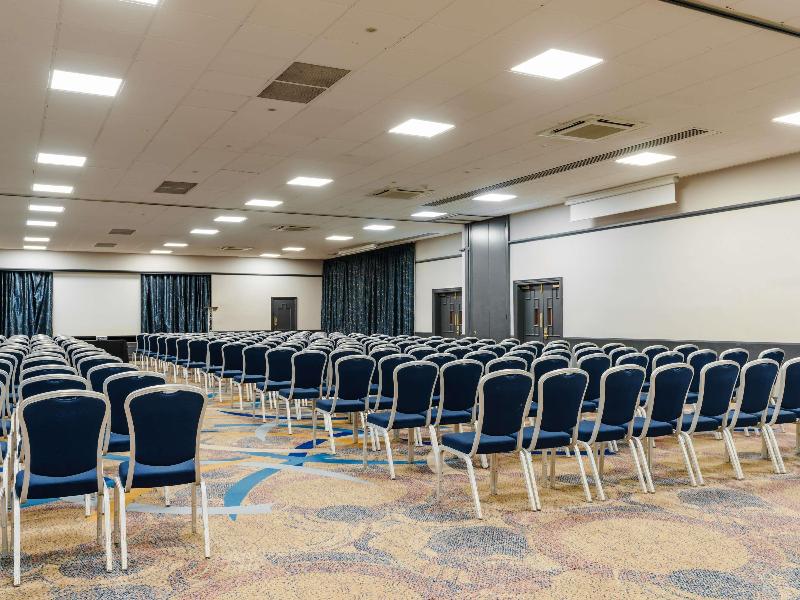 Mercure Daventry Court Hotel image