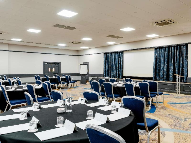 Mercure Daventry Court Hotel image