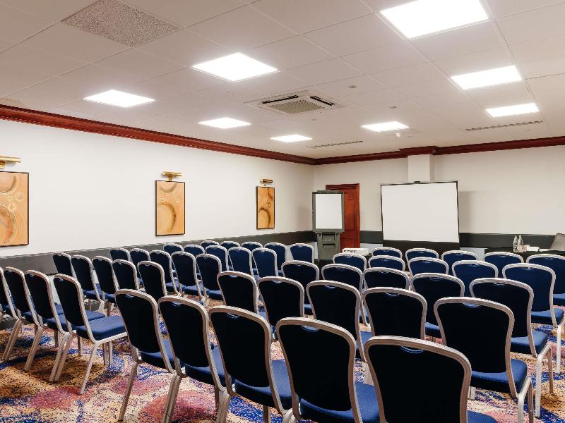 Mercure Daventry Court Hotel image