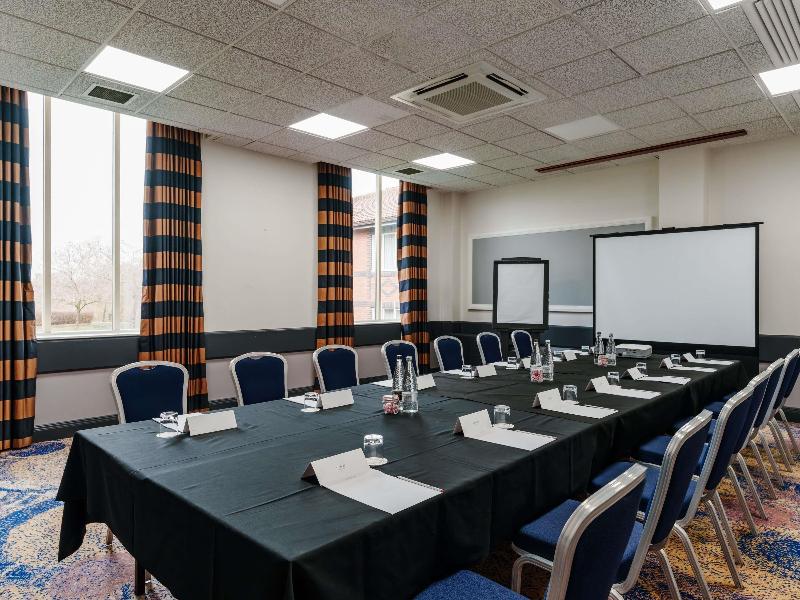Mercure Daventry Court Hotel image
