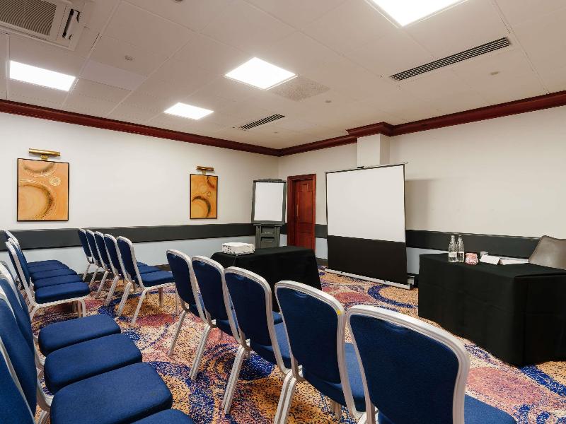 Mercure Daventry Court Hotel image